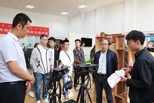 跨學(xué)科融合促發(fā)展 文化藝術(shù)管理學(xué)院與設(shè)計(jì)學(xué)院聯(lián)合主題黨日暨專(zhuān)業(yè)交流活動(dòng)